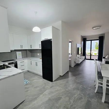 Beachfront Modern Apartment With Panoramic Sea View アパート *